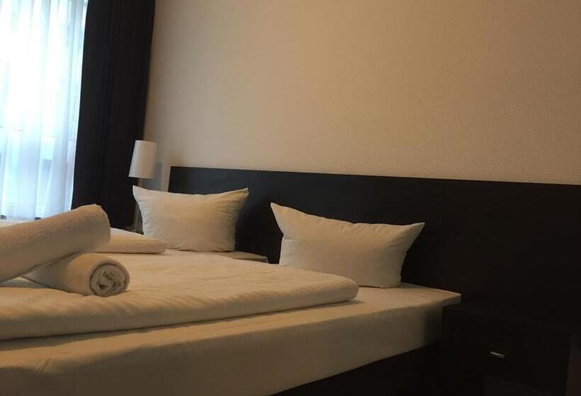 اتاق استاندارد, Mosel Hotel Frankfurt