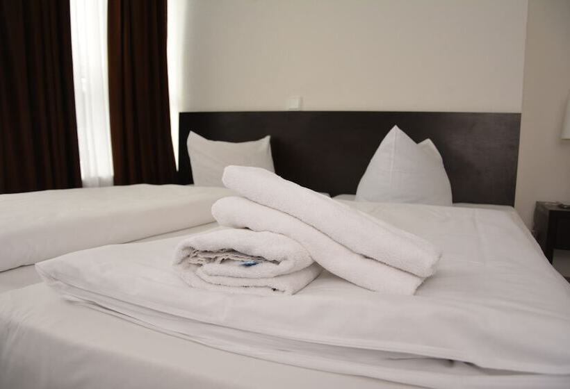 اتاق استاندارد, Mosel Hotel Frankfurt