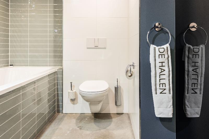 اتاق استاندارد, De Hallen