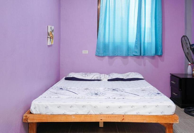 اتاق استاندارد با سرویس بهداشتی مشترک, Negra Mountain Resort