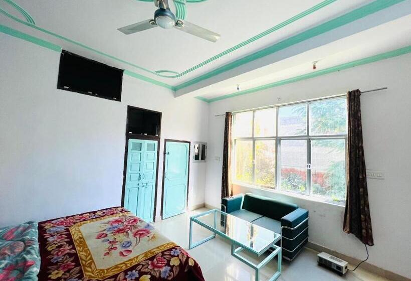Трехместный Номер Deluxe, Bhoora House