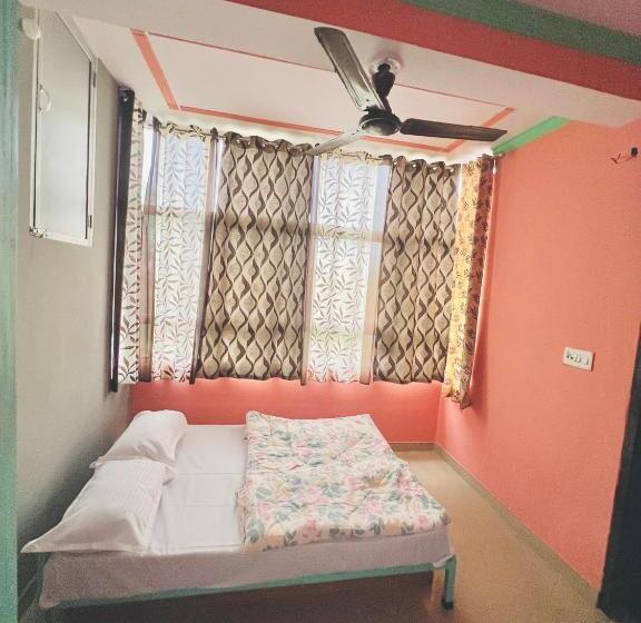 Апартаменты 1 Спальня Вид на Сад, Bhoora House