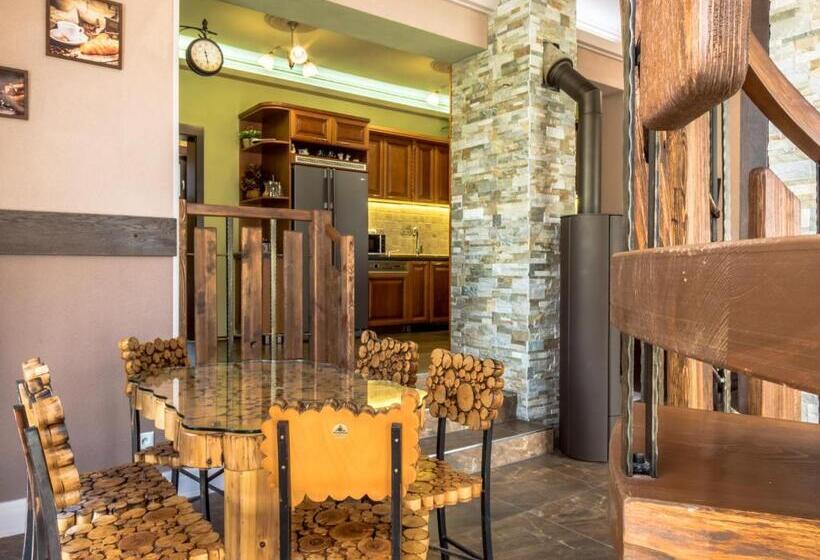 침실 2개 주택, Spring Chalet