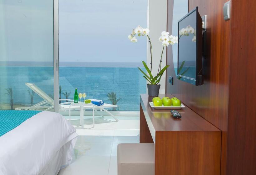 オーシャンビュージュニアスイート, King Evelthon Beach Hotel & Resort