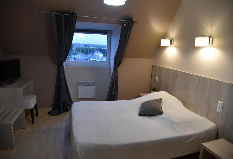 Quarto Clássico com Vistas, La Marine