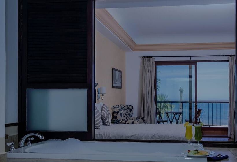 سوییت جونیور, La Posada Hotel & Beach Club