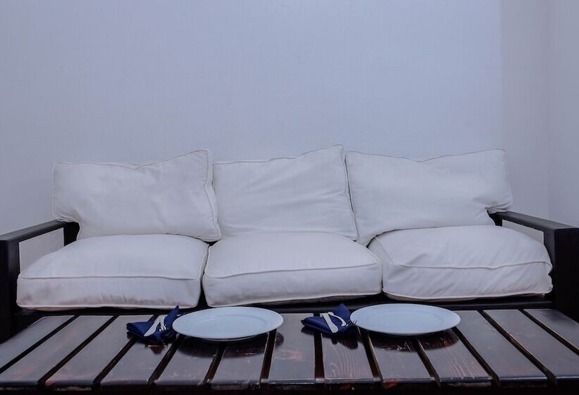 سوییت, La Posada Hotel & Beach Club