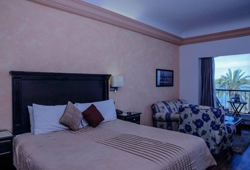 سوییت, La Posada Hotel & Beach Club