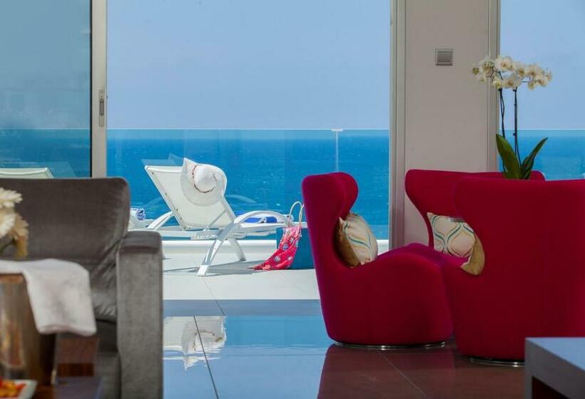 オーシャンビュースイート, King Evelthon Beach Hotel & Resort