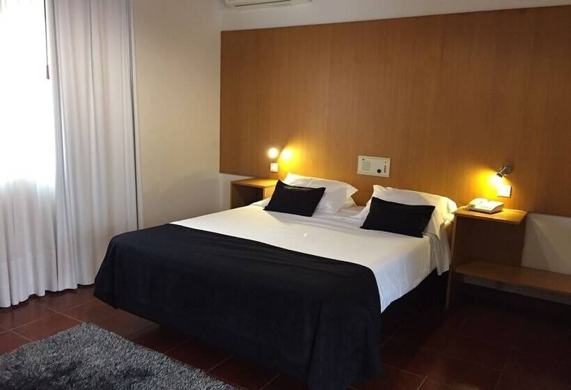 Romantic Room, Eco Salvador