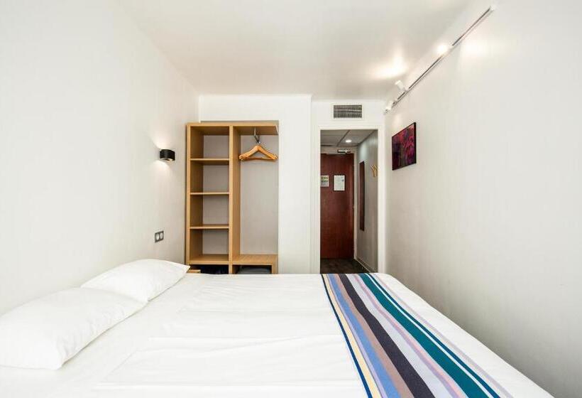 Номер Стандарт, Hôtel Pb   Paris Barcelone