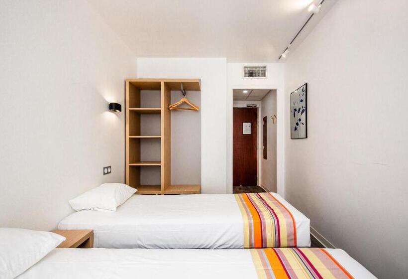 Номер Стандарт, Hôtel Pb   Paris Barcelone