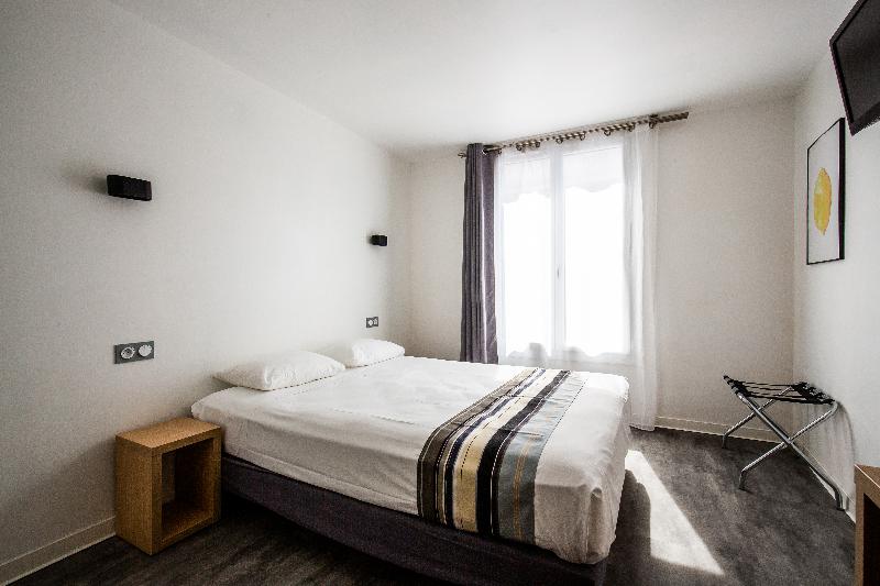 Номер Стандарт, Hôtel Pb   Paris Barcelone