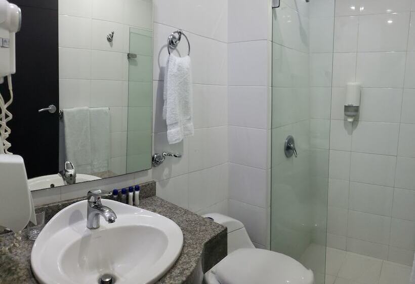 اتاق استاندارد سه نفره, Santa Marta Real