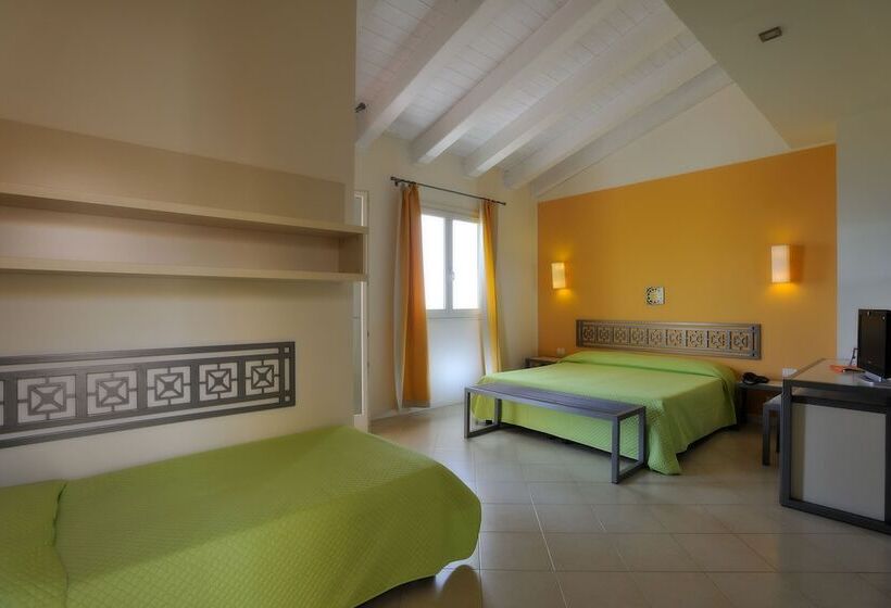 اتاق سوپریور چهار تخته, Sikania Eco Resort