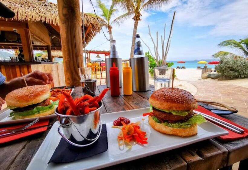سوئیت 2 خوابه, Esmeralda Resort