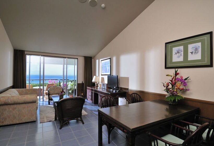 Люкс Клуб, Okinawa Kariyushi Resort Exes Ishigaki