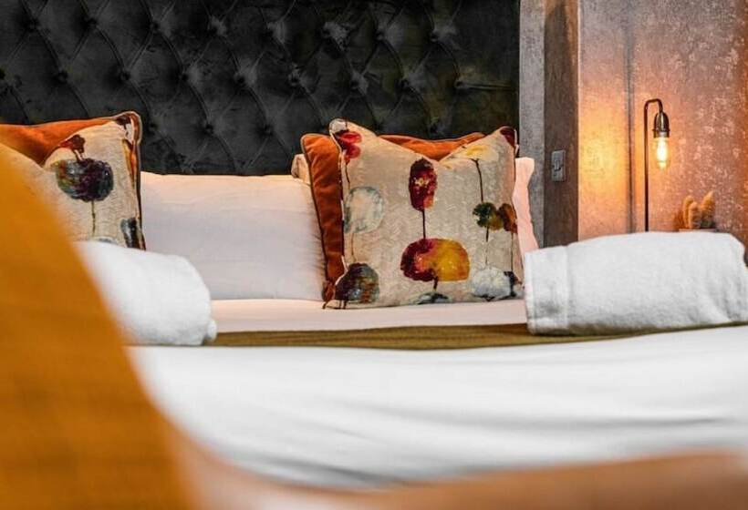 Quarto Clássico, The Grand