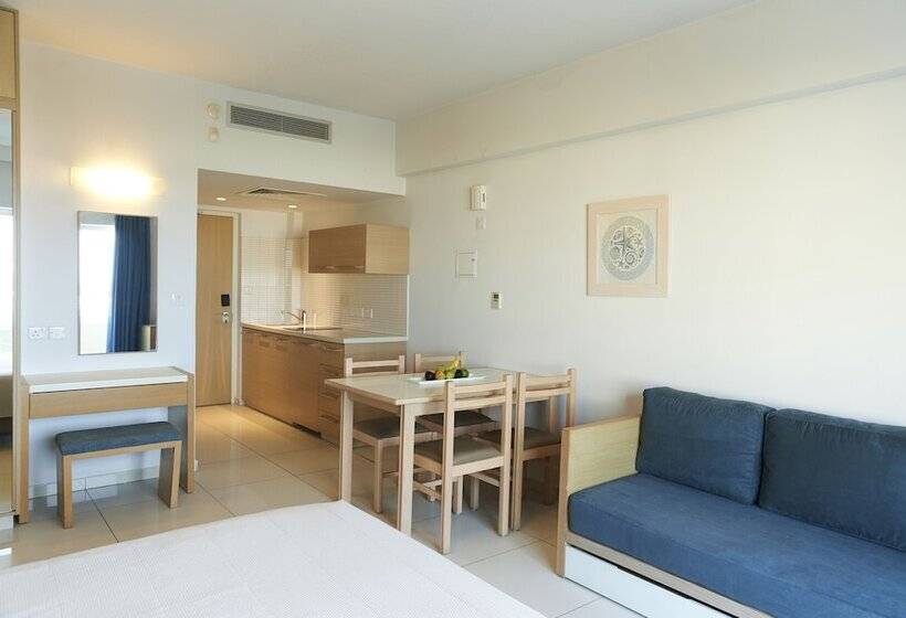 استودیوی استاندارد با چشم‌انداز دریا, Sunrise Oasis Hotel & Waterpark