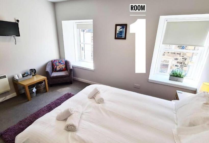 Номер Стандарт, Rooms On The High Street