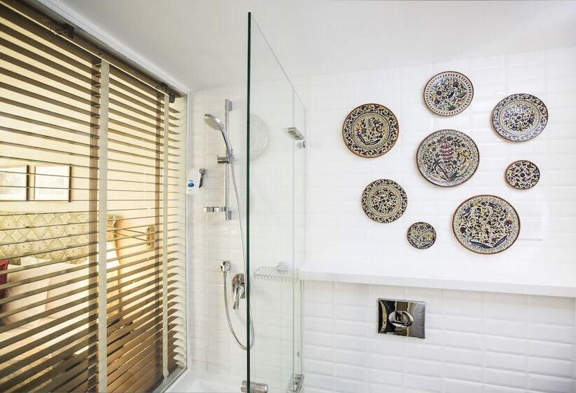 Quarto Estandar com Sacada, Arthur Hotel   An Atlas Boutique