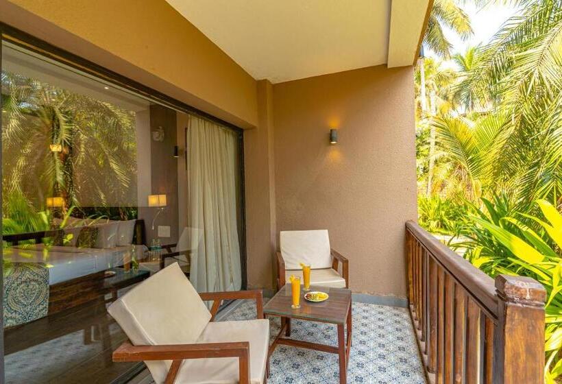 اتاق لوکس با چشم‌انداز باغ, Riva Beach Resort