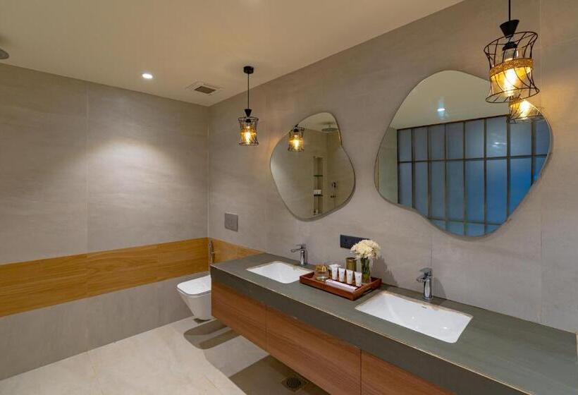 اتاق استاندارد با چشم‌انداز رودخانه, Riva Beach Resort