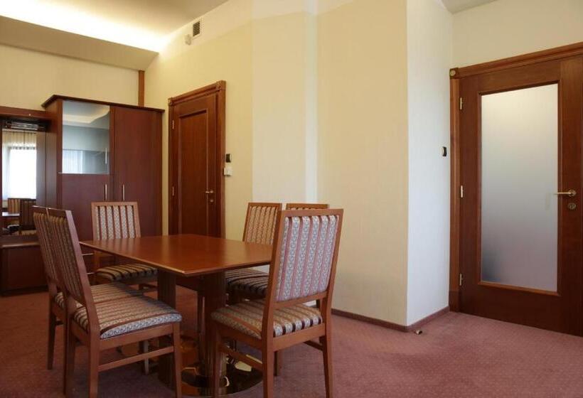 سوئیت پرزیدنت, Parkhotel Vienna