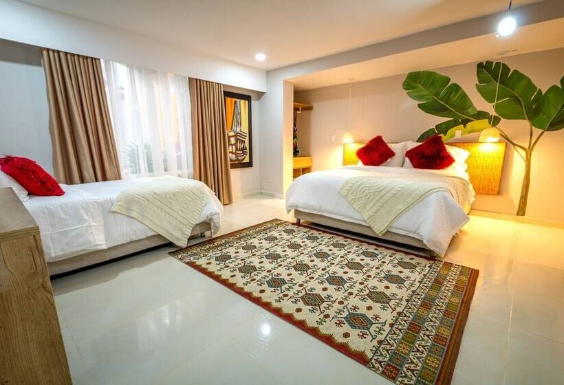 اتاق لوکس سه تخته, Boutique Casa Chunuu Santa Marta