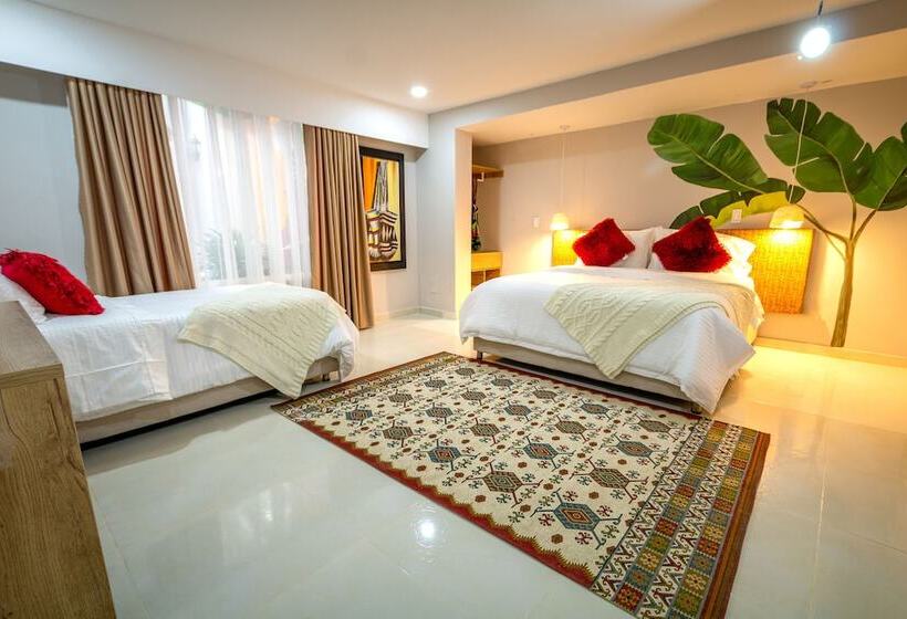 اتاق لوکس سه تخته, Boutique Casa Chunuu Santa Marta