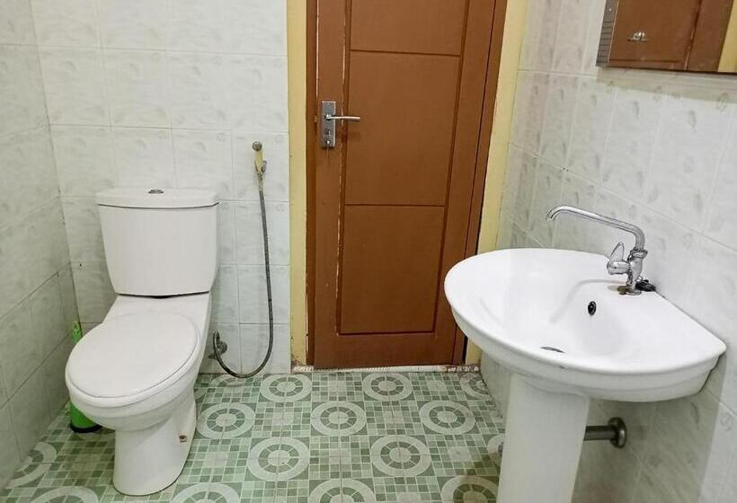 이코노미 룸, Homestay Sakinah Belitung Redpartner