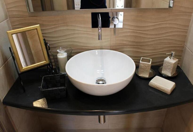اتاق استاندارد, Maestrale Charme Rooms