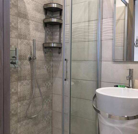 اتاق اکونومی, Maestrale Charme Rooms