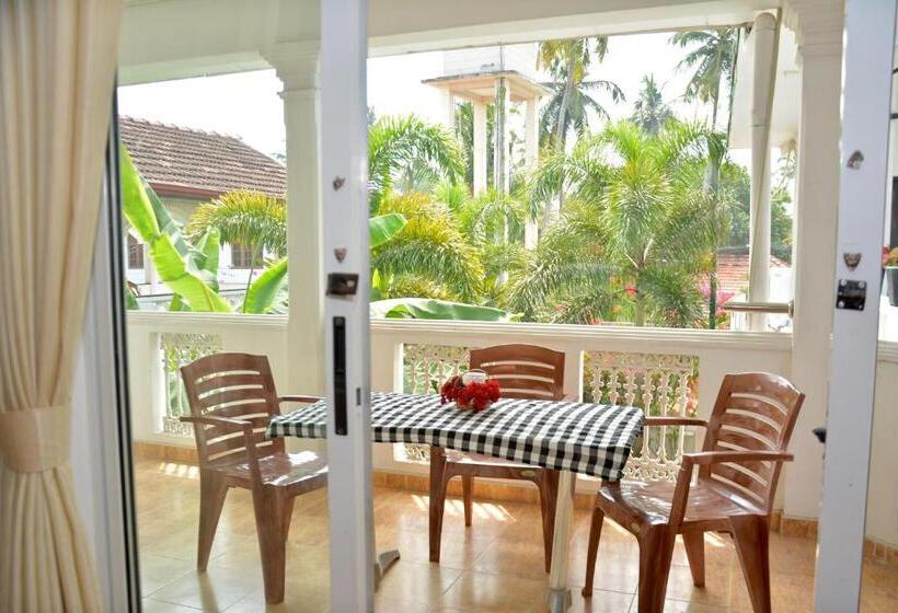 اتاق استاندارد سه تخته با بالکن, Yolanda Villa Negombo