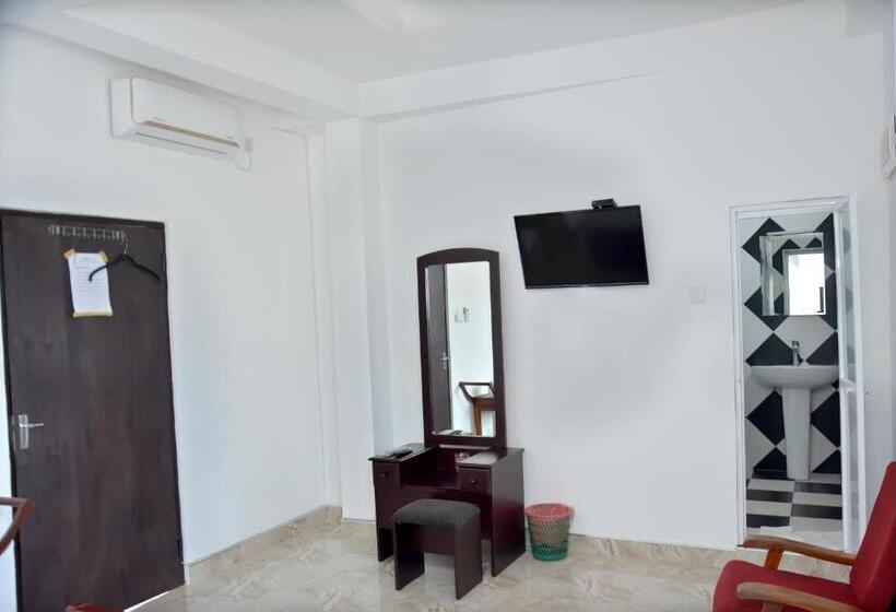 اتاق استاندارد, Yolanda Villa Negombo