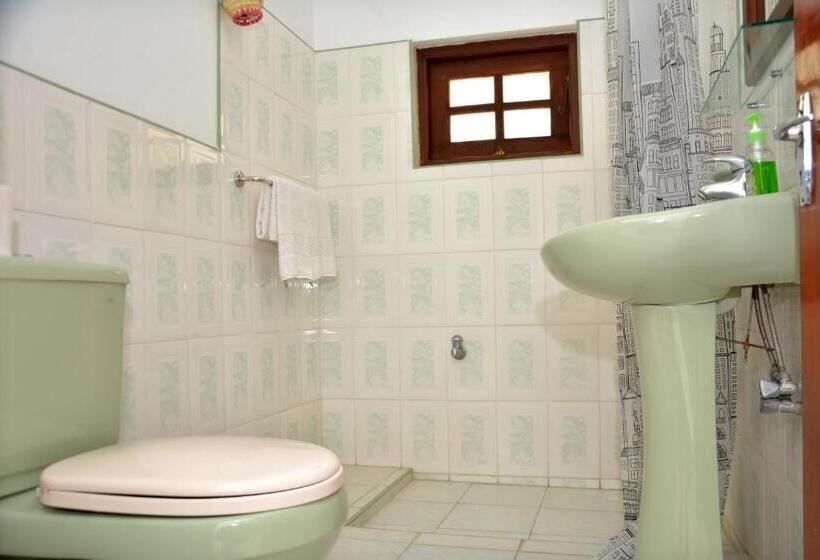 ویلای لوکس 1 خوابه, Yolanda Villa Negombo