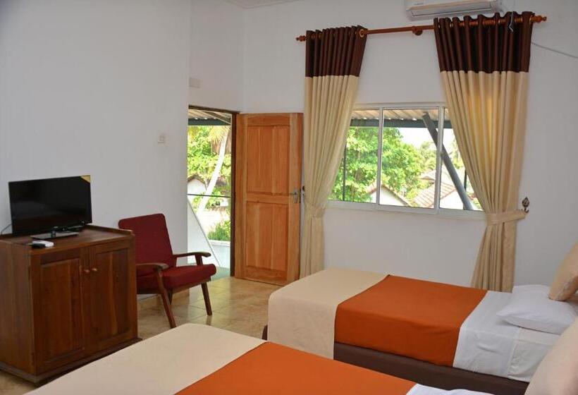ویلای لوکس 1 خوابه, Yolanda Villa Negombo