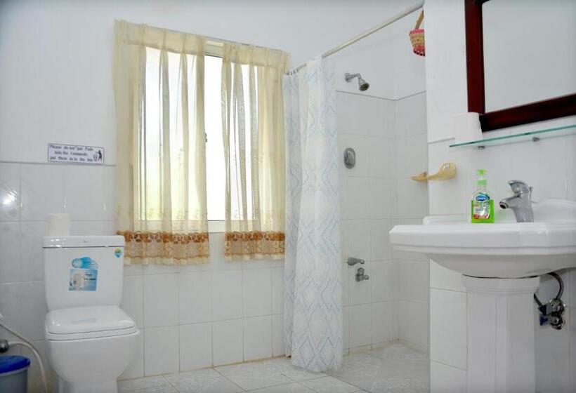 ویلای لوکس 1 خوابه, Yolanda Villa Negombo