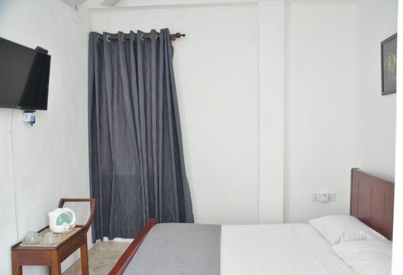 ویلای سوپریور 1 خوابه, Yolanda Villa Negombo