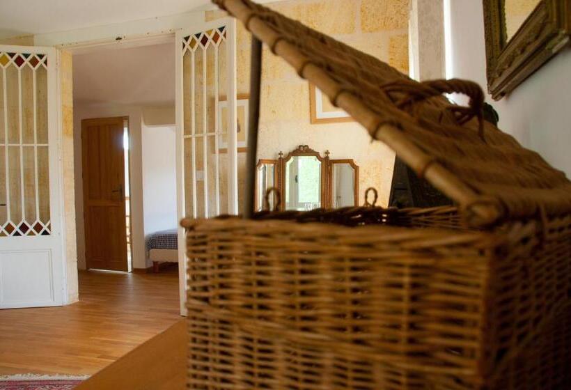 套房带园景, B&b Château Pierre De Lune