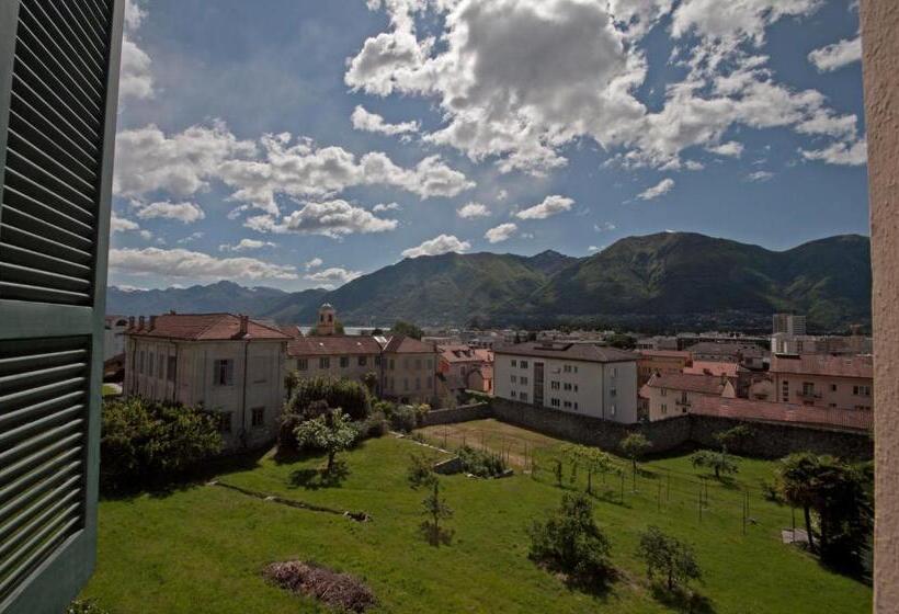 Quarto Economy, Villa Art è