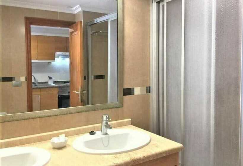 스탠다드 스튜디오, Beverly Hills Suites   Excel Hotels & Resorts