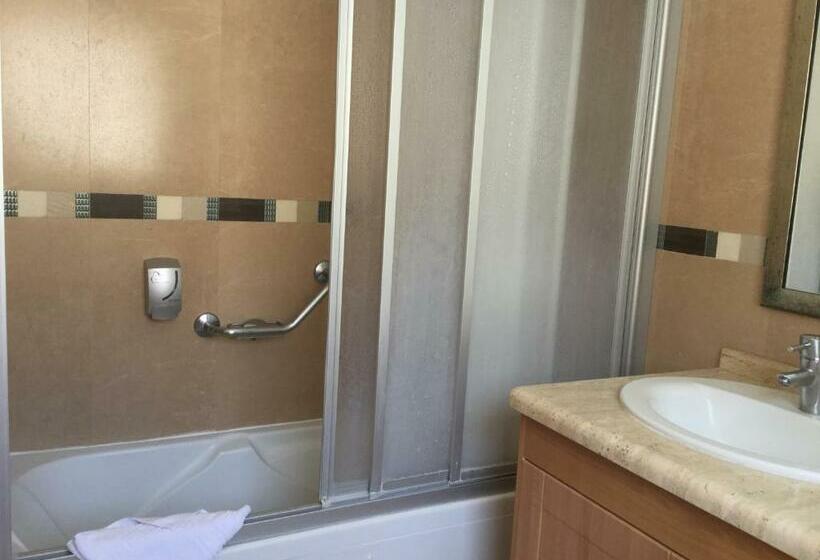 Апартаменты 2 Спальни, Beverly Hills Suites   Excel Hotels & Resorts