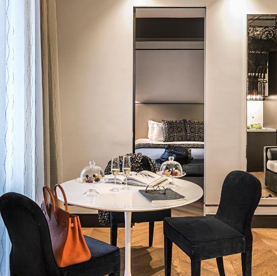 Люкс с Балконом, Corso 281 Luxury Suites