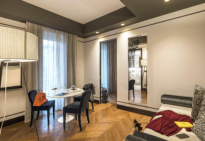 Люкс Повышенной Комфортности, Corso 281 Luxury Suites