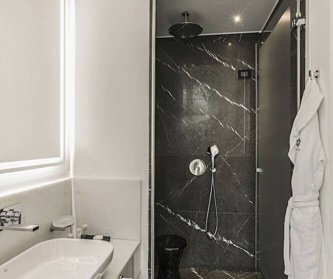 Президентский Люкс, Corso 281 Luxury Suites