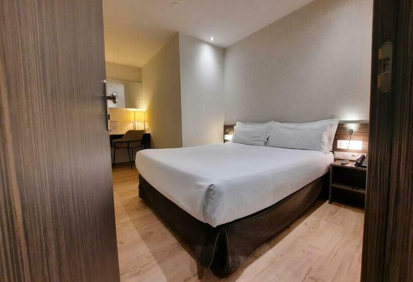 Habitación Estándar, Hellosky Air Rooms Madrid