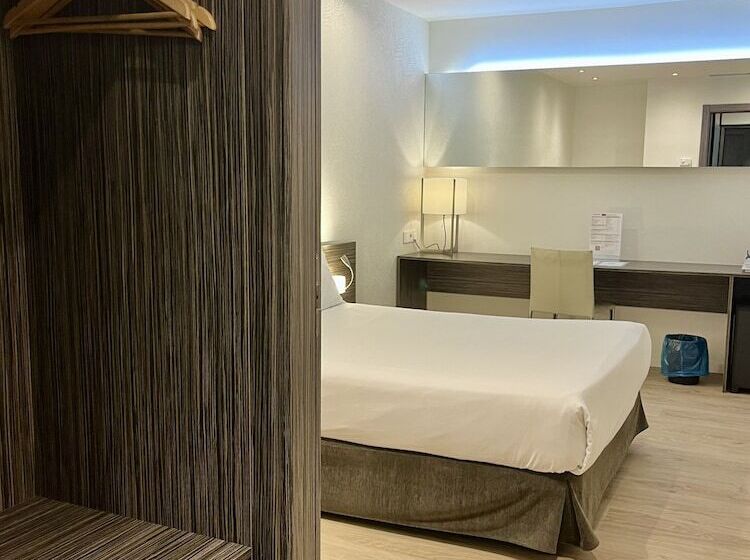 Habitación Ejecutiva, Hellosky Air Rooms Madrid