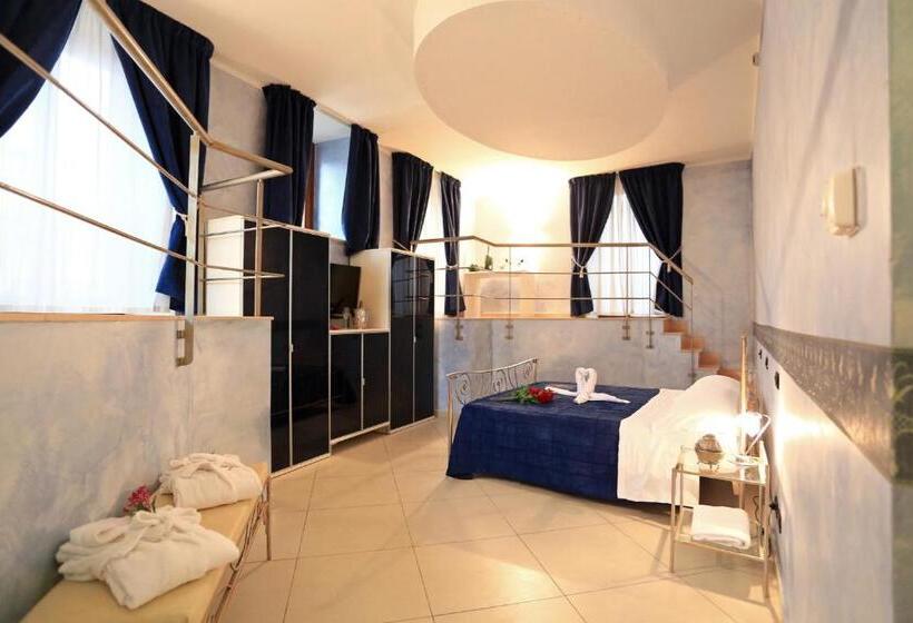اتاق لوکس, L'aquila