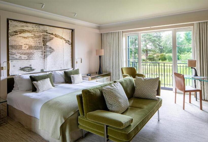 Deluxe Suite, The Grove